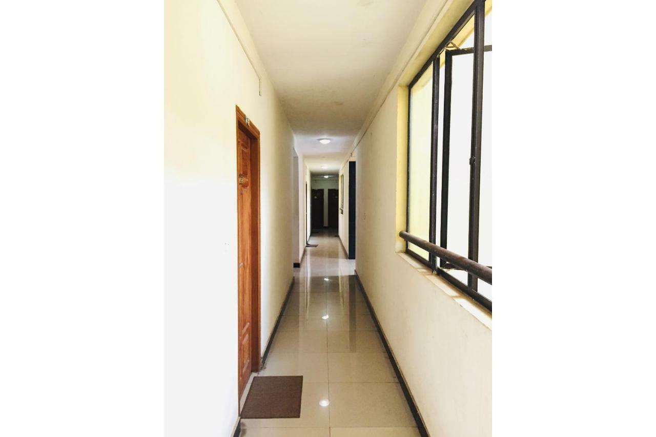 Hotel Krishna Gardens Guruvāyūr Exterior foto