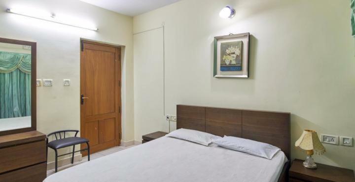 Hotel Krishna Gardens Guruvāyūr Exterior foto